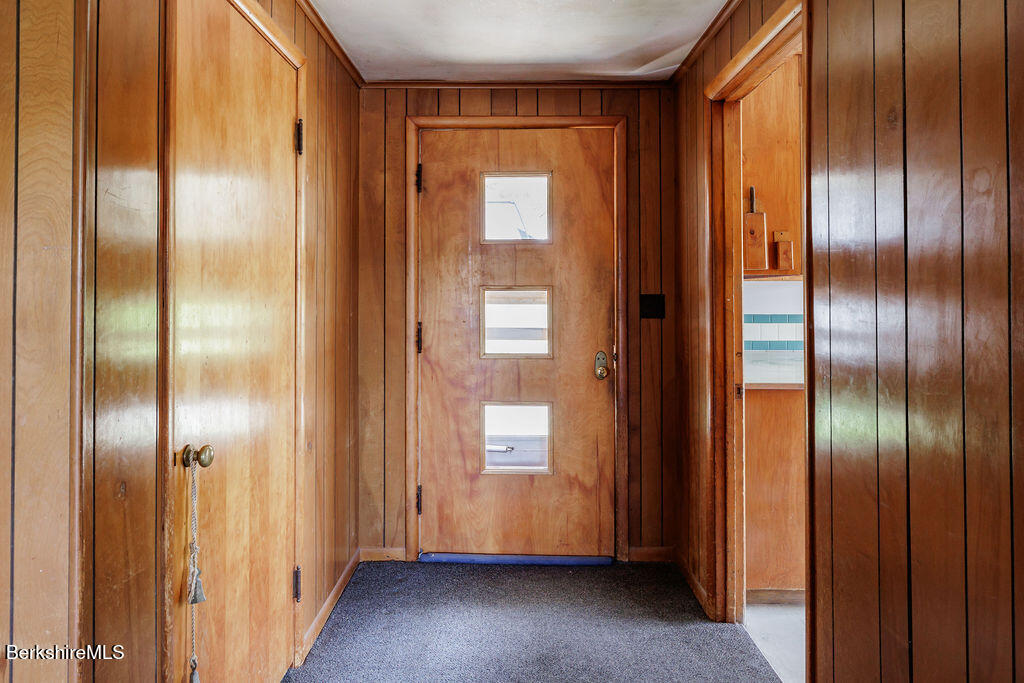 45 Swamp Road West Stockbridge, MA 01266 - Photo 17 of 56 Front Entry