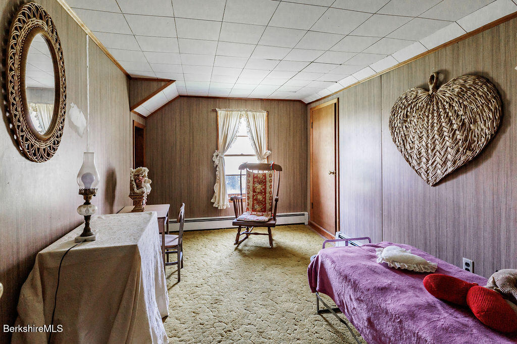 45 Swamp Road West Stockbridge, MA 01266 - Photo 33 of 56 a living room with furniture