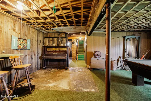 a view of a backyard of the house