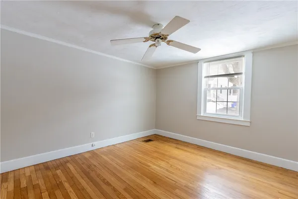$2,100 | 31 Kirby Street, Unit 1, Barrington, RI 02806
