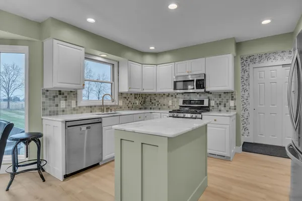 $775,000 | 9838 Woodbend Drive, Saline, MI 48176