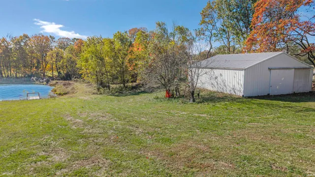 $360,000 | 6288 Highway 65, Hazleton, IN 47640