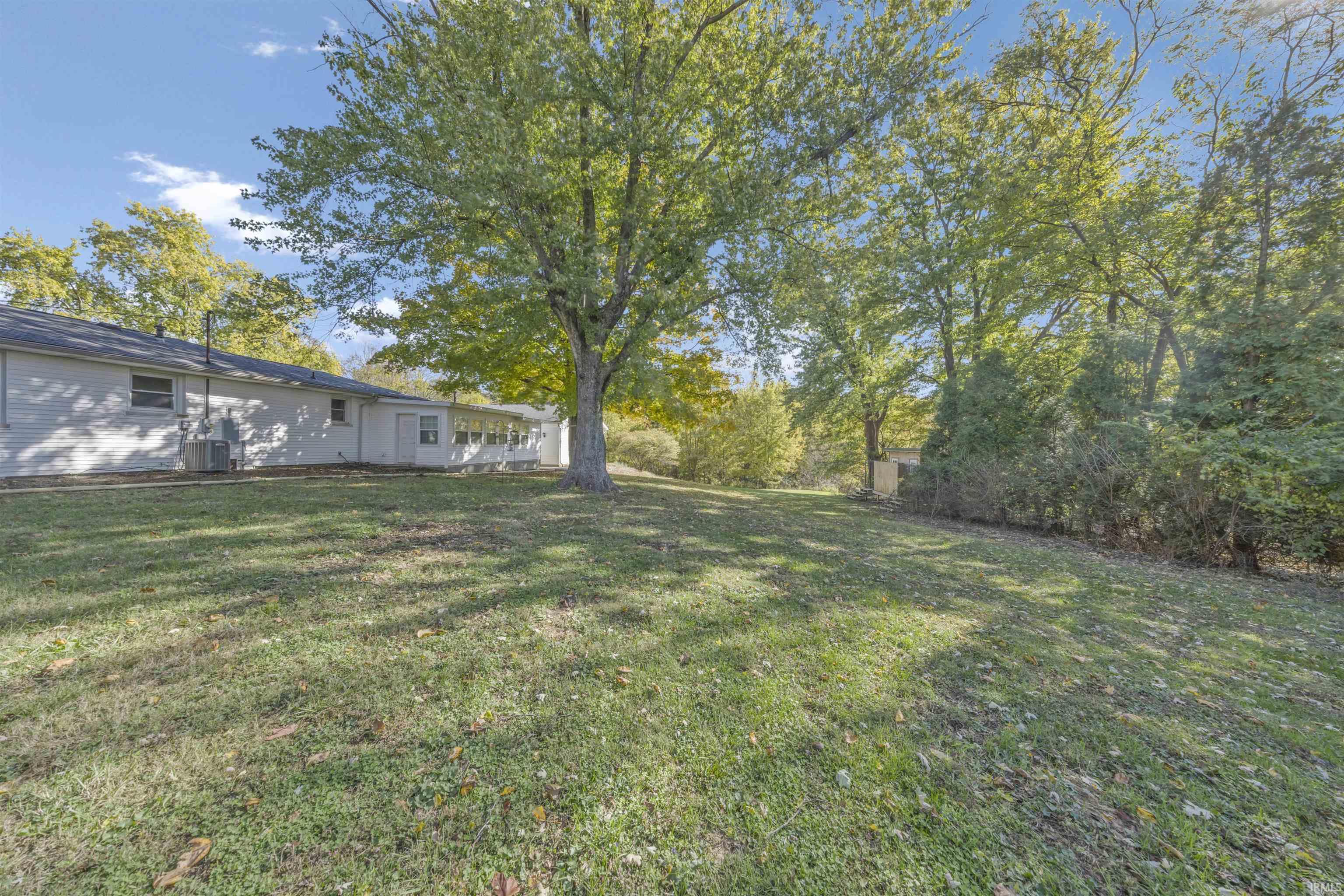 6288 Highway 65 Hazleton, IN 47640 - Photo 4 of 24
