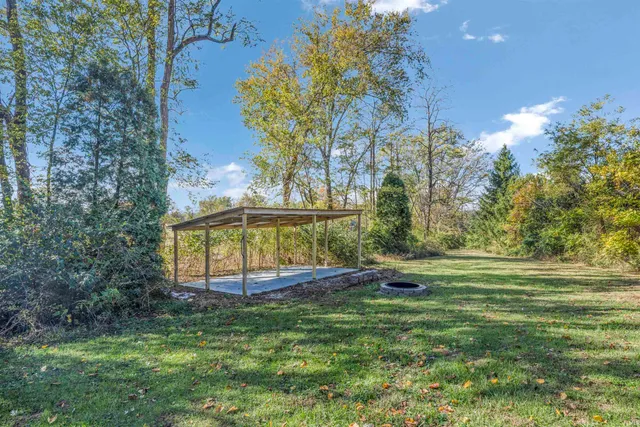 $360,000 | 6288 Highway 65, Hazleton, IN 47640