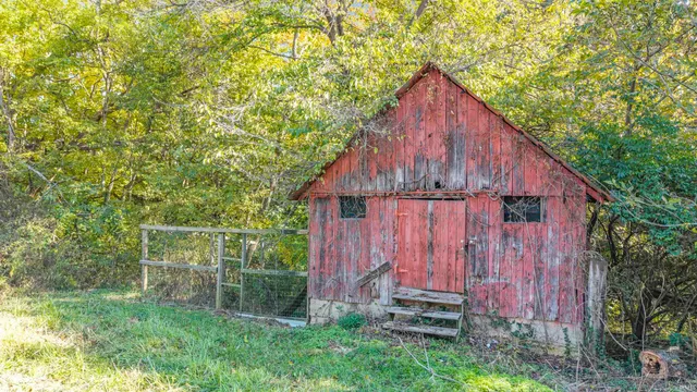 $360,000 | 6288 Highway 65, Hazleton, IN 47640