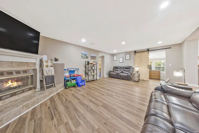 $360,000 | 6288 Highway 65, Hazleton, IN 47640