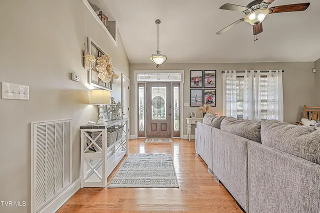 $639,900 | 19796 Spur Strap Road, Bristol, VA 24202