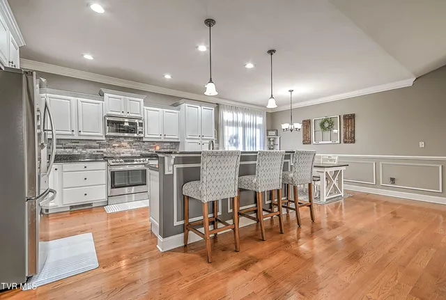 $639,900 | 19796 Spur Strap Road, Bristol, VA 24202