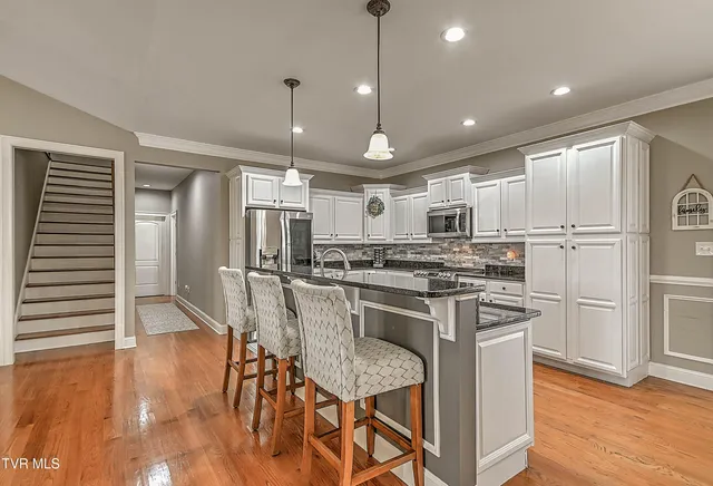 $639,900 | 19796 Spur Strap Road, Bristol, VA 24202