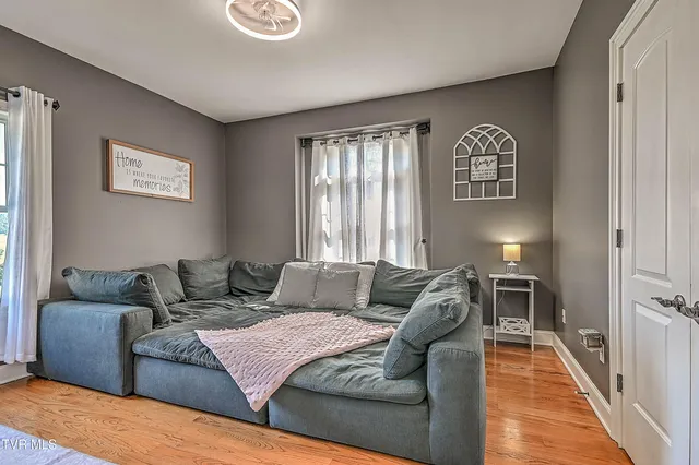 $639,900 | 19796 Spur Strap Road, Bristol, VA 24202