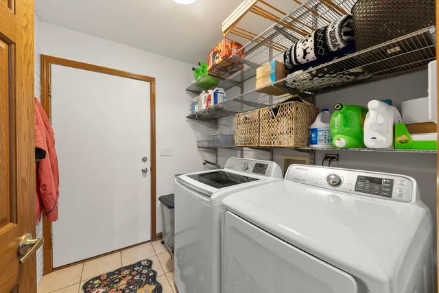 $909,900 | 393 16th Place, Lombard, IL 60148