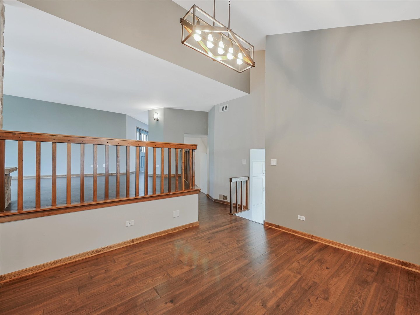 7240 West Colleen Court Monee, IL 60449 - Photo 12 of 57 a view of entryway with wooden floor