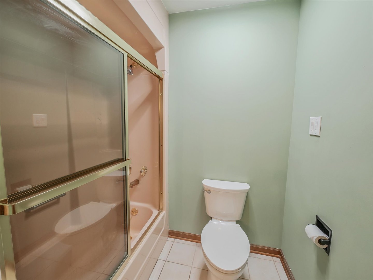 7240 West Colleen Court Monee, IL 60449 - Photo 25 of 57 a bathroom with a toilet and a shower