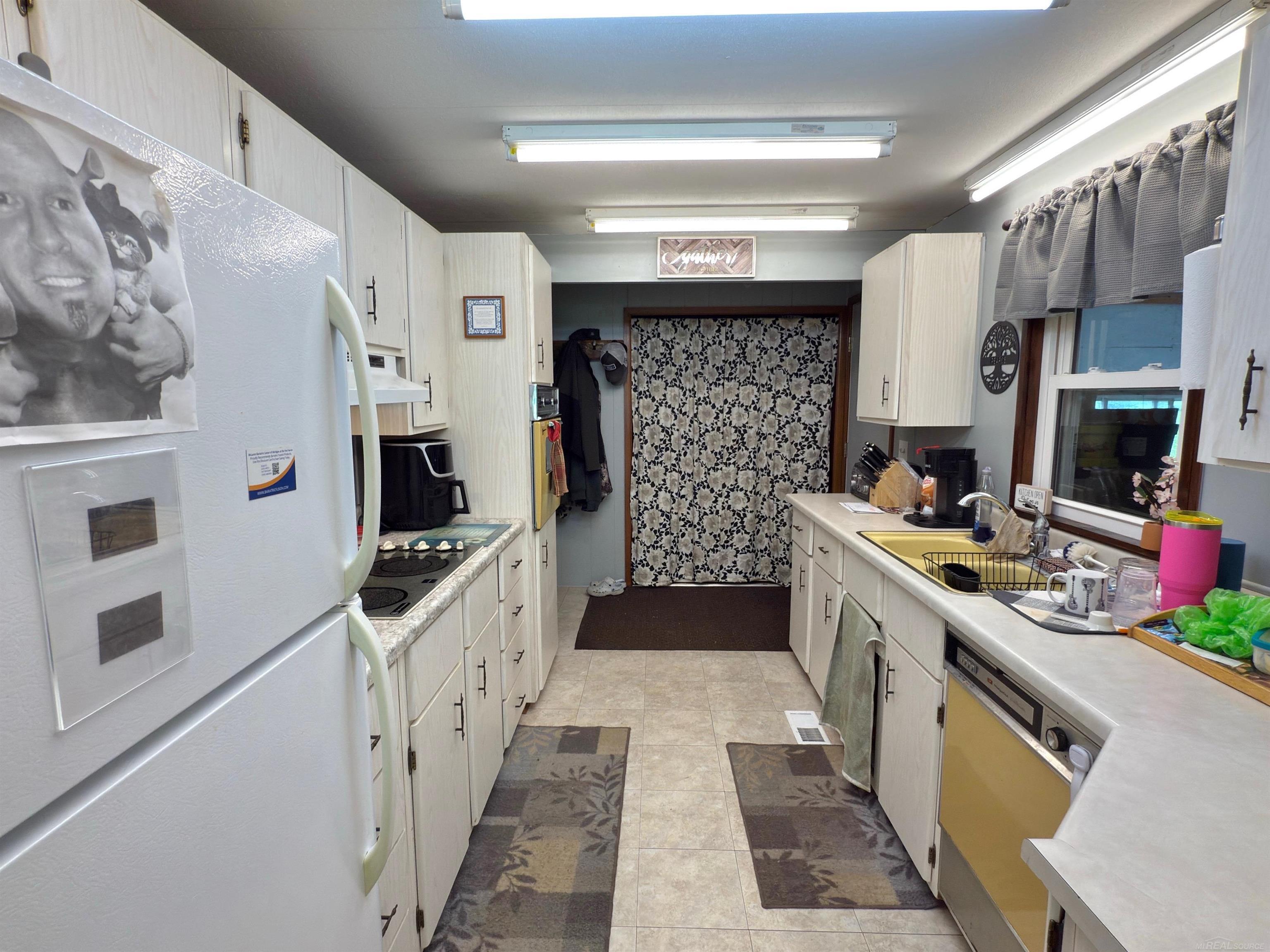 1680 French Line Road Carsonville, MI 48419 - Photo 3 of 15