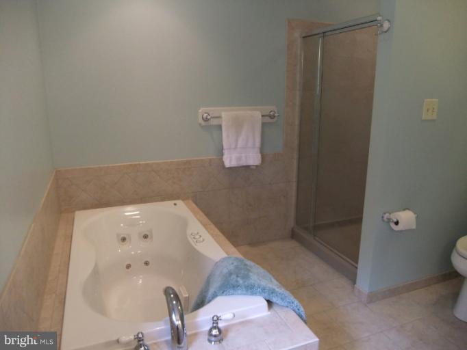 10 Grays Road Lothian, MD 20711 - Photo 27 of 30 Bath (Master)