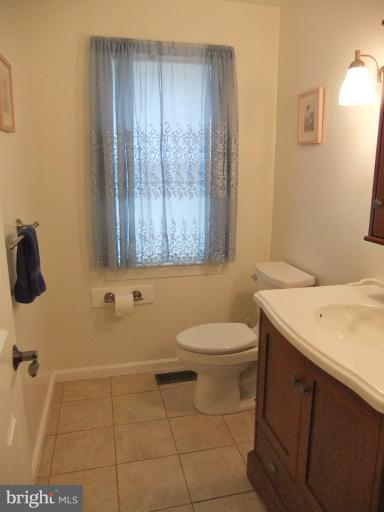 10 Grays Road Lothian, MD 20711 - Photo 6 of 30 Bath