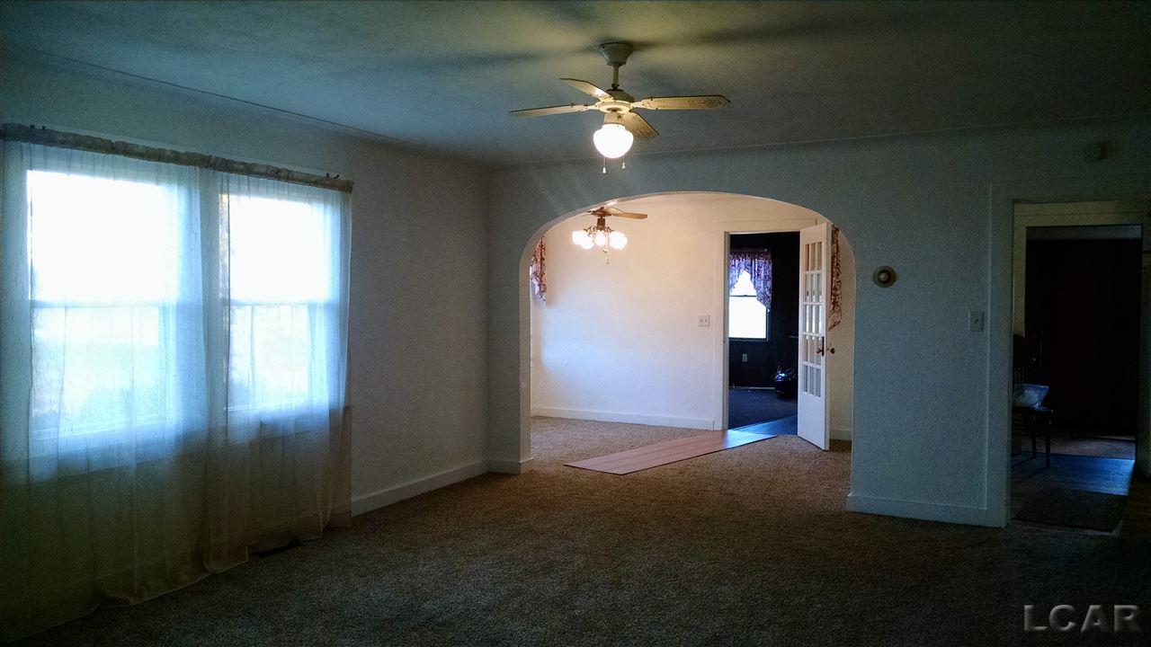 3707 Hunt Road Adrian, MI 49221 - Photo 7 of 13 31286039-6.JPG