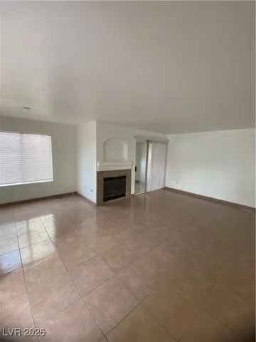 $1,400 | 4404 West W Lake, Unit 102, Las Vegas, NV 89108
