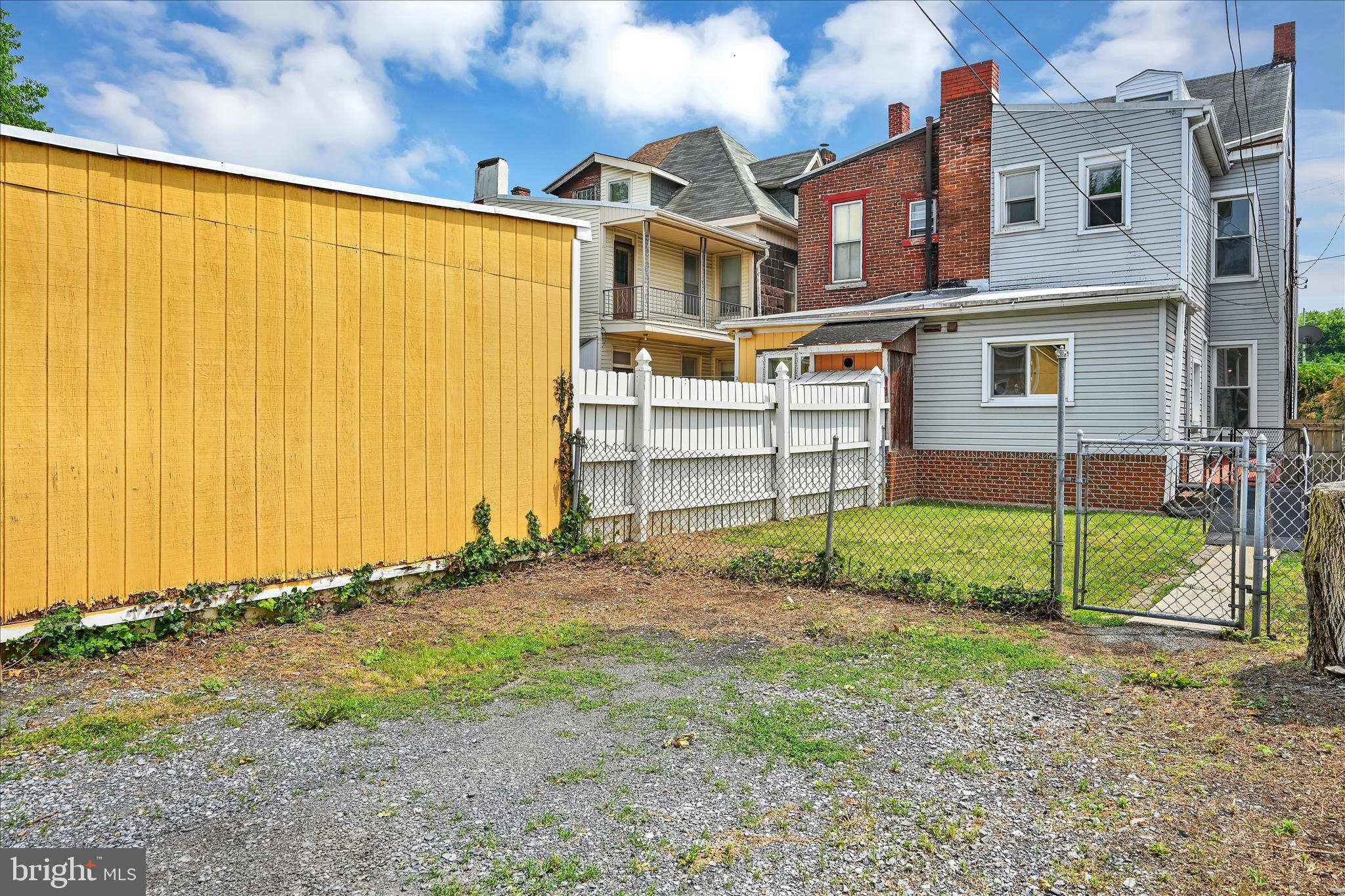 1127 Walnut Street Lebanon, PA 17042 - Photo 25 of 30 Common - Exterior Back