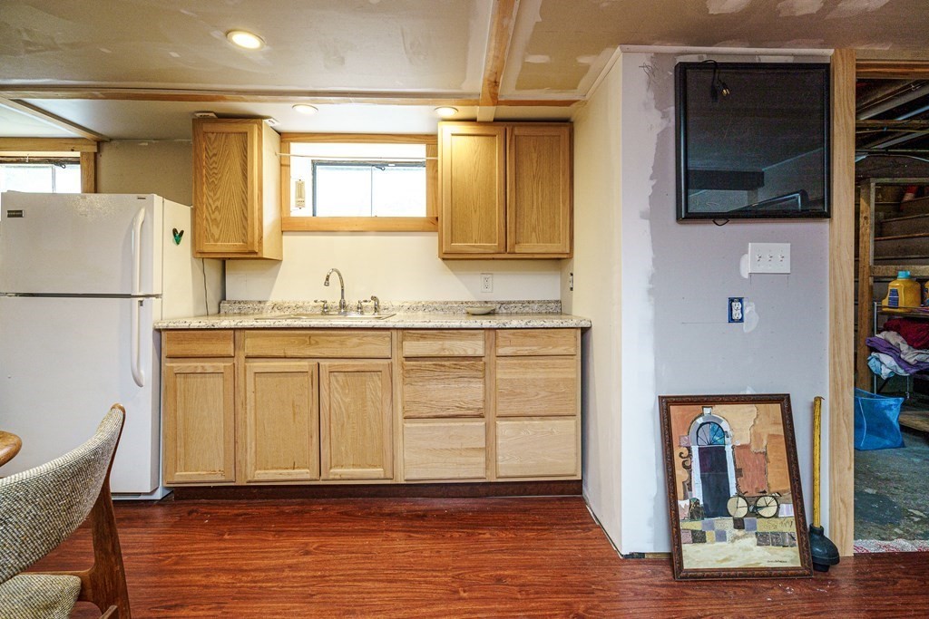 5 Davis Road Tewksbury, MA 01876 - Photo 22 of 27 Gallery Image 22