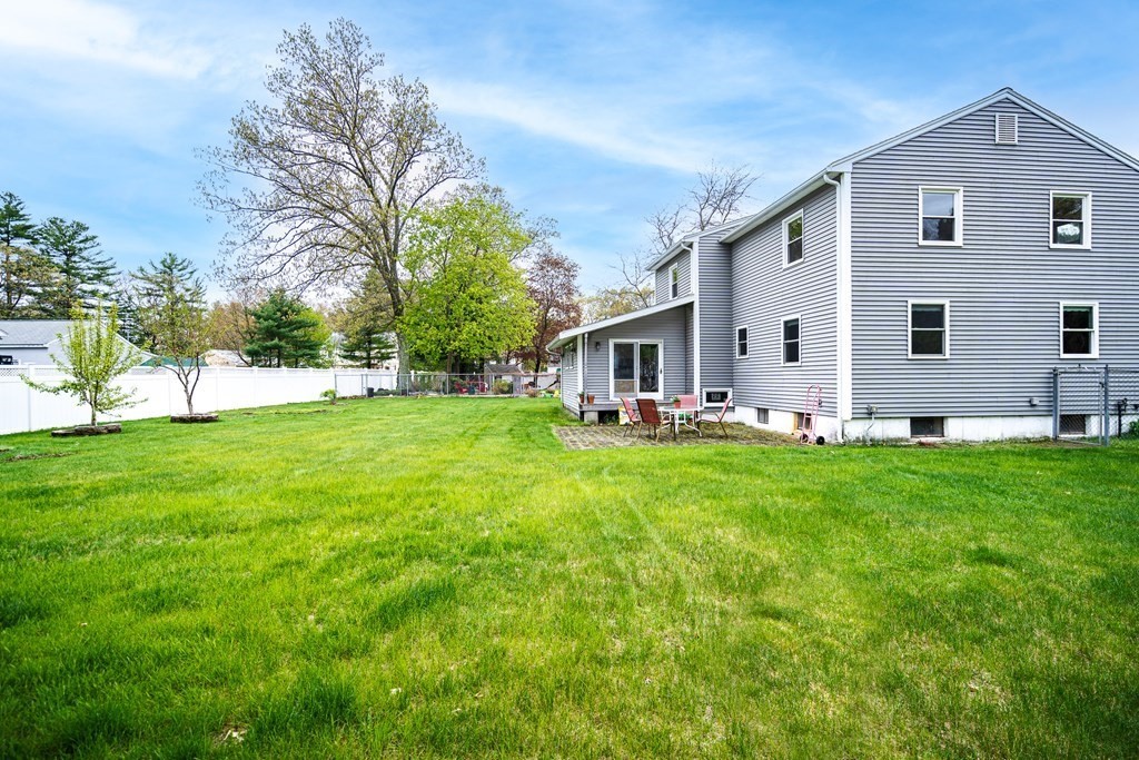5 Davis Road Tewksbury, MA 01876 - Photo 26 of 27 Gallery Image 26
