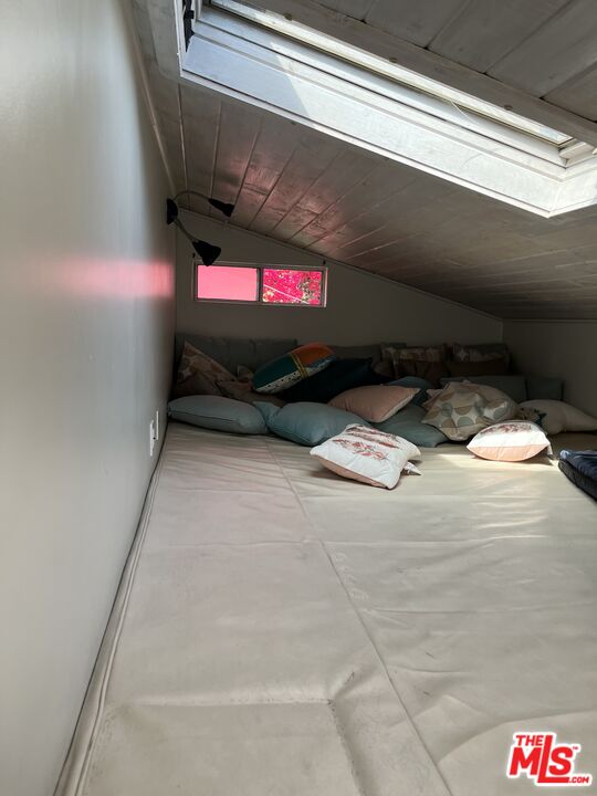 36 Paradise Cove Road Malibu, CA 90265 - Photo 6 of 8 a view of car garage