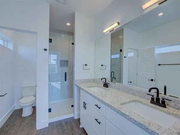 $1,895 | 20507 Bonanza, Unit A, Lago Vista, TX 78645