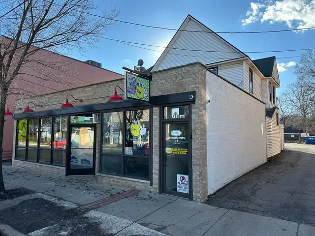 $499,999 | 824 South Westnedge Avenue, Kalamazoo, MI 49008