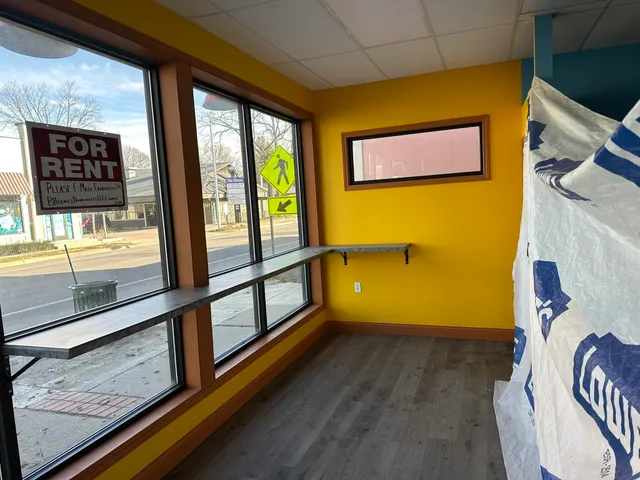 $499,999 | 824 South Westnedge Avenue, Kalamazoo, MI 49008