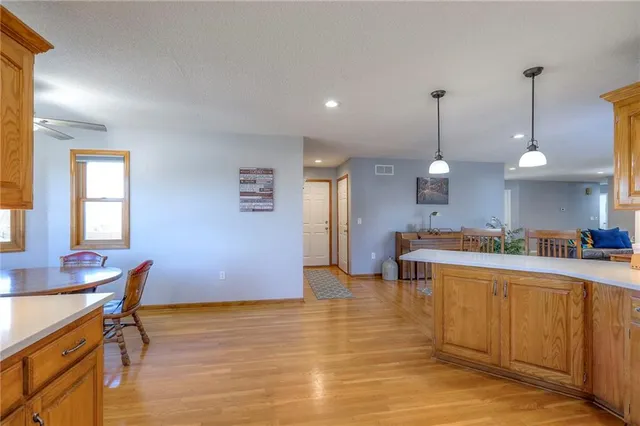 $600,000 | 19885 West 222nd Place, Spring Hill, KS 66083