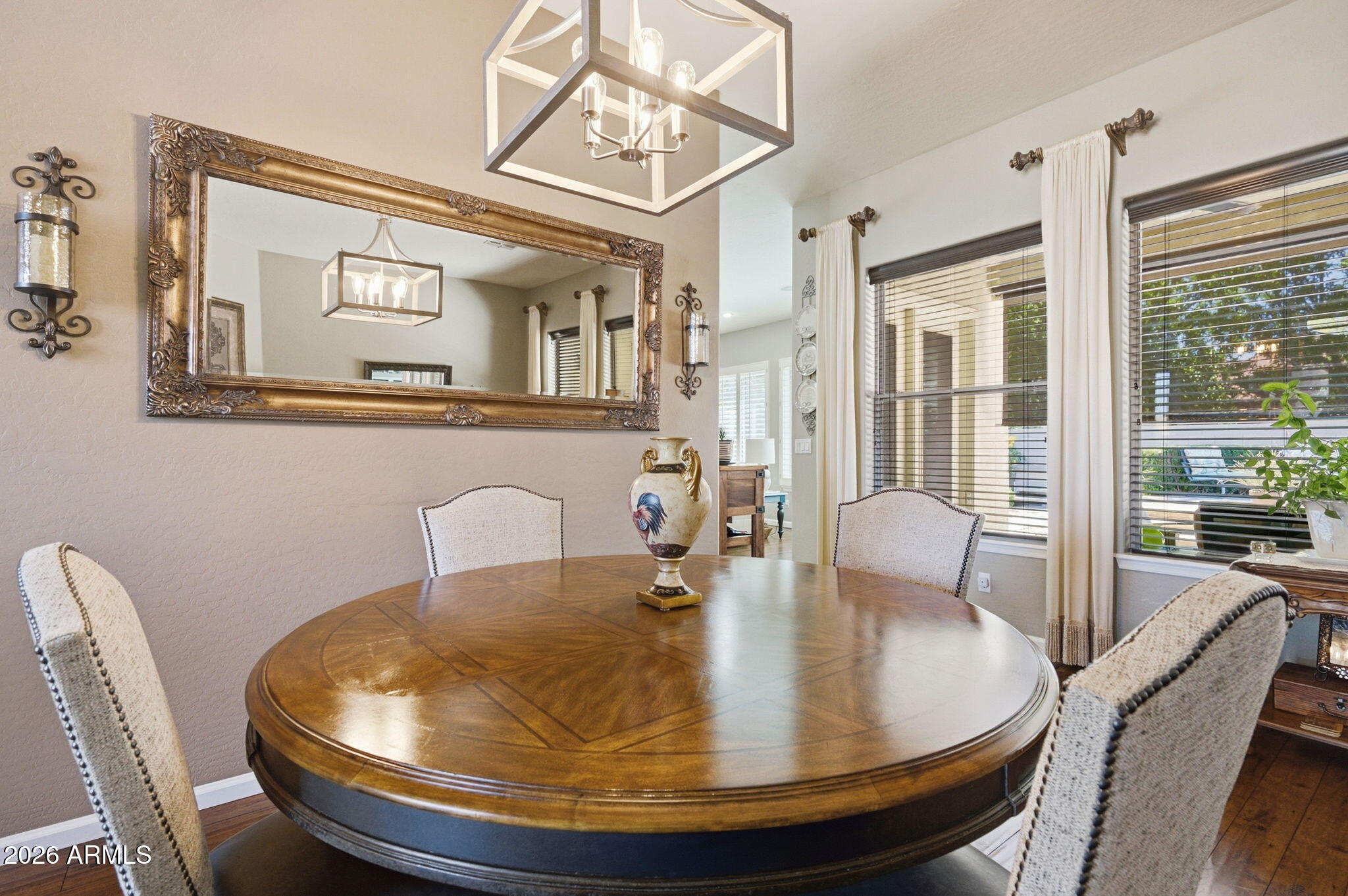 2552 South Jacob Street Gilbert, AZ 85295 - Photo 8 of 57