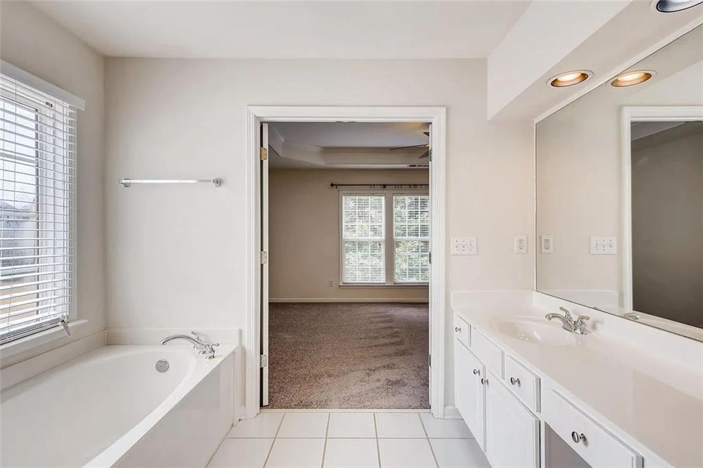 520 Midhurst Place Suwanee, GA 30024 - Photo 17 of 28