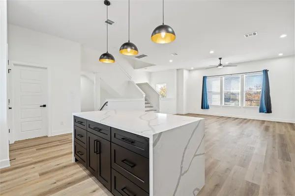 $2,350 | 3601 Rebecca Street, Unit A, Houston, TX 77021