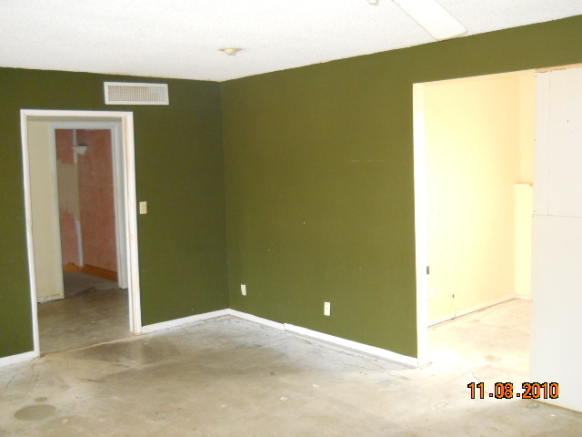 1014 North Mountain View Road Apache Junction, AZ 85119 - Photo 10 of 28 Family Room