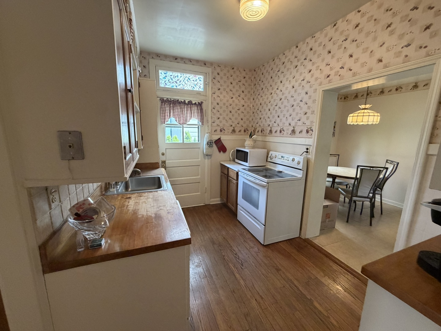 165 South Fairview Avenue Elmhurst, IL 60126 - Photo 7 of 23