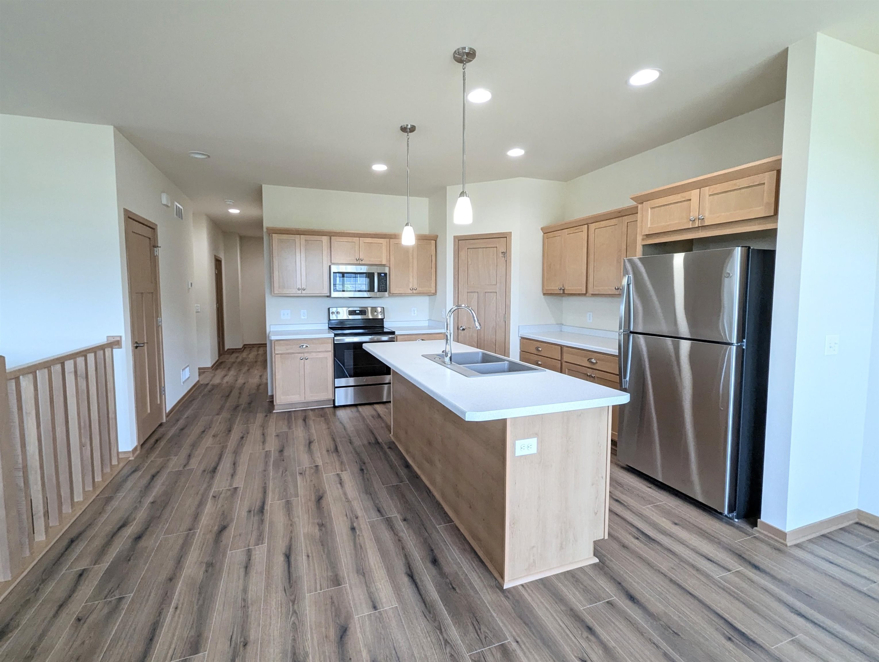 4817 Suelo Road Fitchburg, WI 53711 - Photo 4 of 33