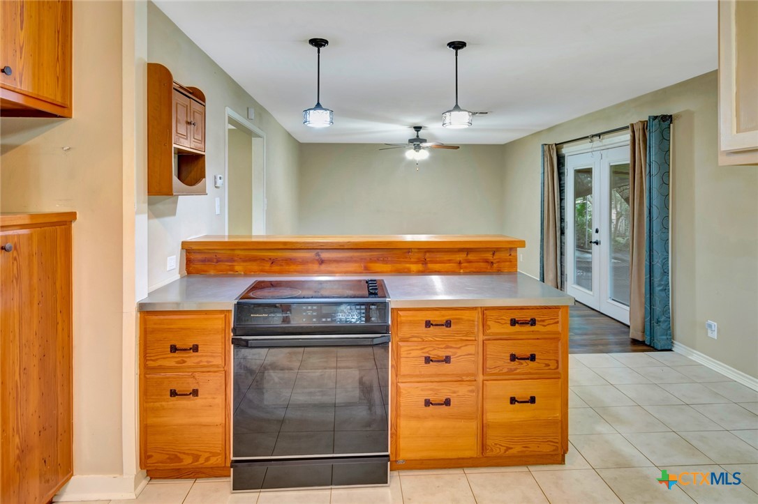 503 Angus Street Victoria, TX 77904 - Photo 8 of 42