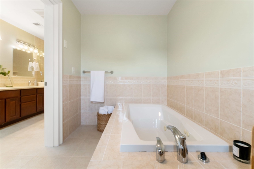 47 Frank Street Needham, MA 02494 - Photo 23 of 42 Gallery Image 23