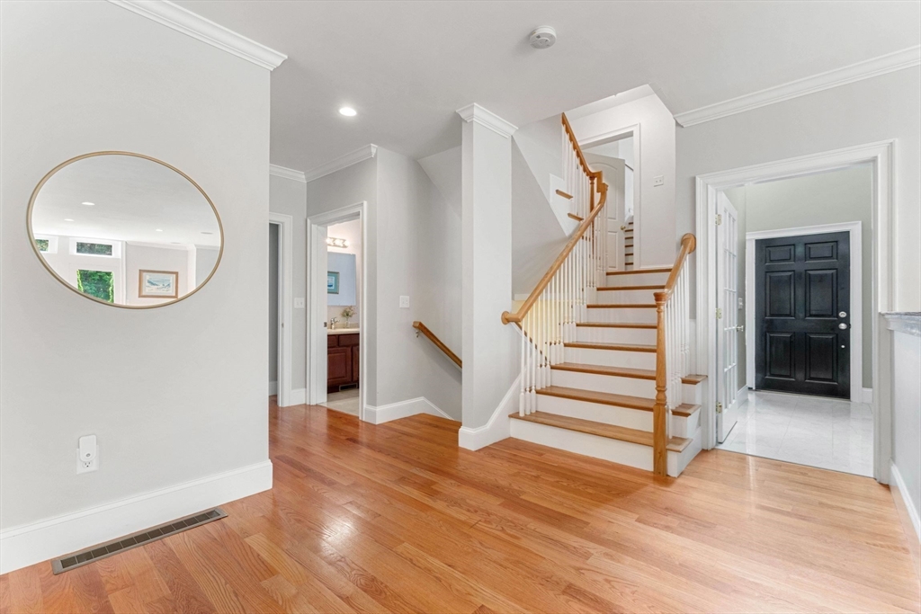 47 Frank Street Needham, MA 02494 - Photo 4 of 42 Gallery Image 4