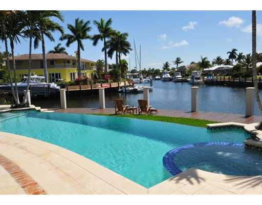 4101 Northeast 25th Avenue Lighthouse Point, FL 33064 - Photo 2 of 25 Swimming Pool/Hot Tub/Sauna
