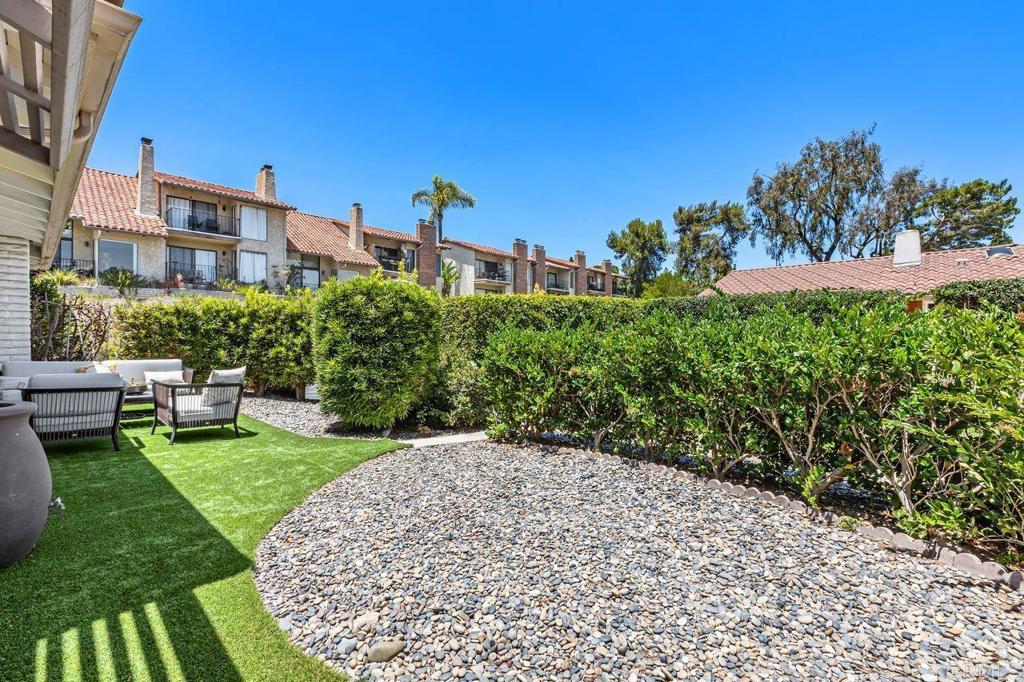 7057 Estrella De Mar Road Carlsbad, CA 92009 - Photo 34 of 40