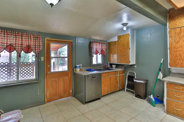 $99,000 | 219 West Elm Street, Winslow, AZ 86047