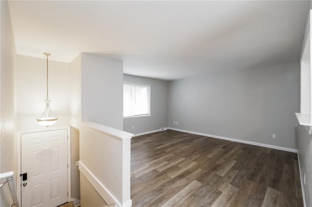 6302 East 140th Terrace Grandview, MO 64030 - Photo 2 of 16