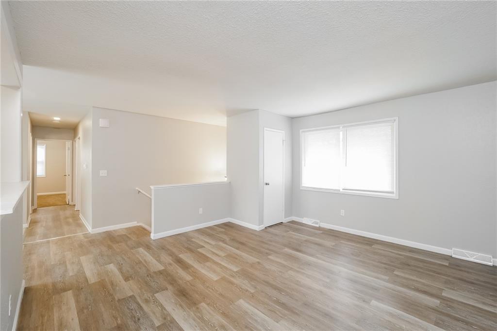 6302 East 140th Terrace Grandview, MO 64030 - Photo 3 of 16