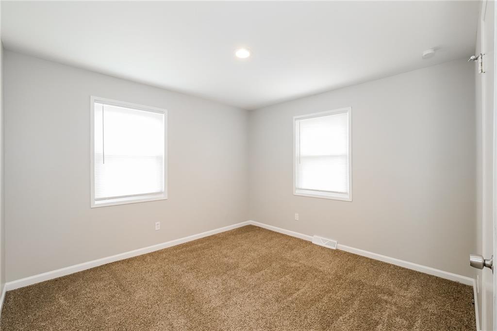 6302 East 140th Terrace Grandview, MO 64030 - Photo 9 of 16