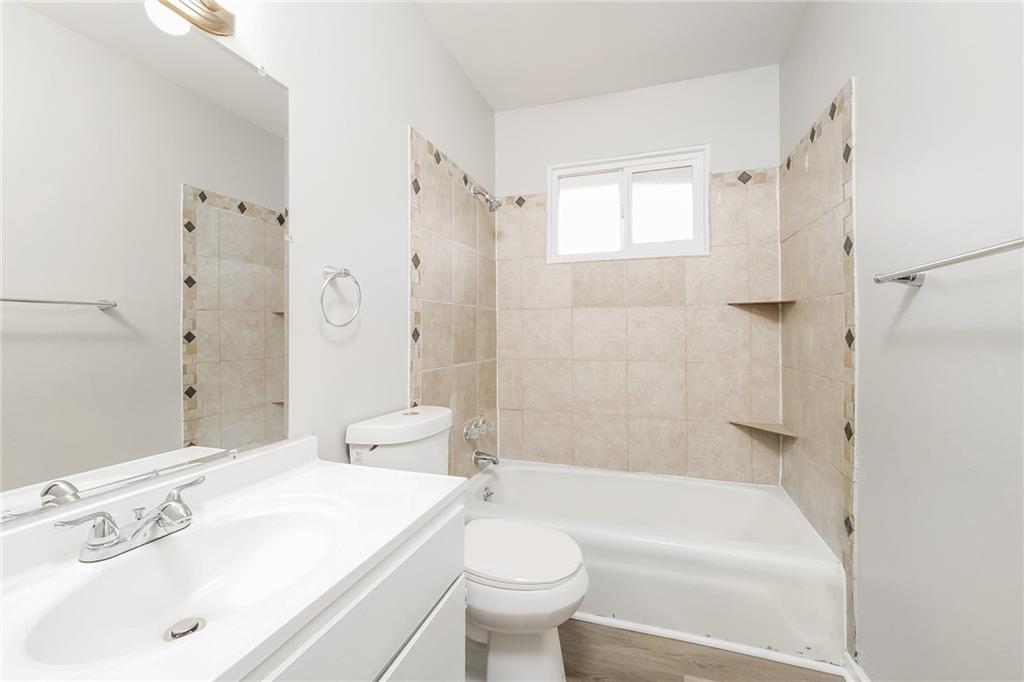 6302 East 140th Terrace Grandview, MO 64030 - Photo 10 of 16