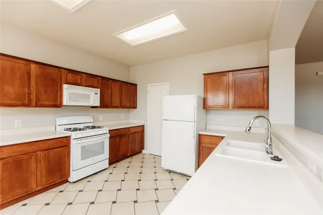 $1,675 | 1115 Middle Brook Drive, Leander, TX 78641