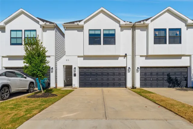 $724,999 | 819 West 19th Street, Houston, TX 77008
