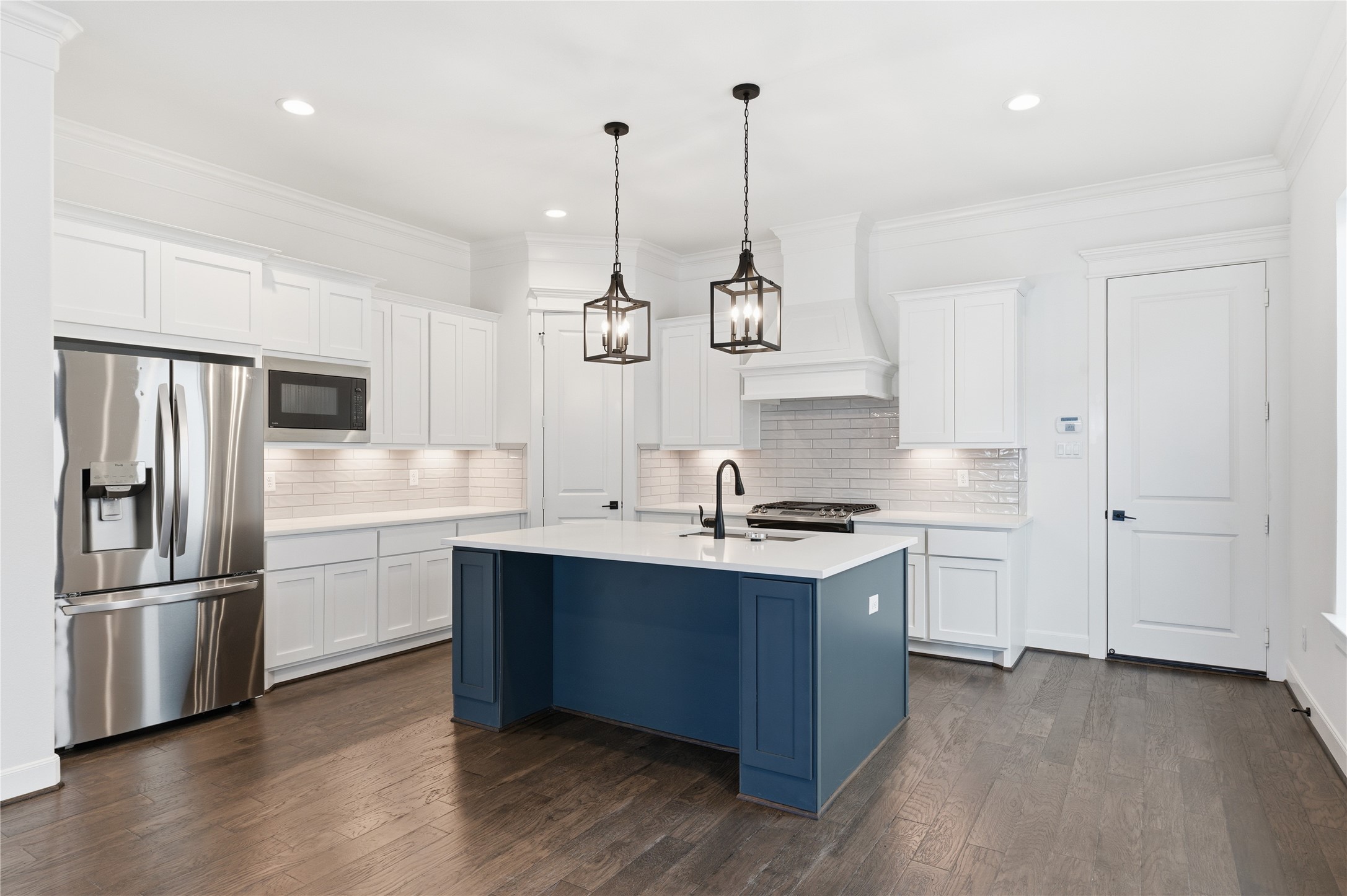 819 West 19th Street Houston, TX 77008 - Photo 11 of 39