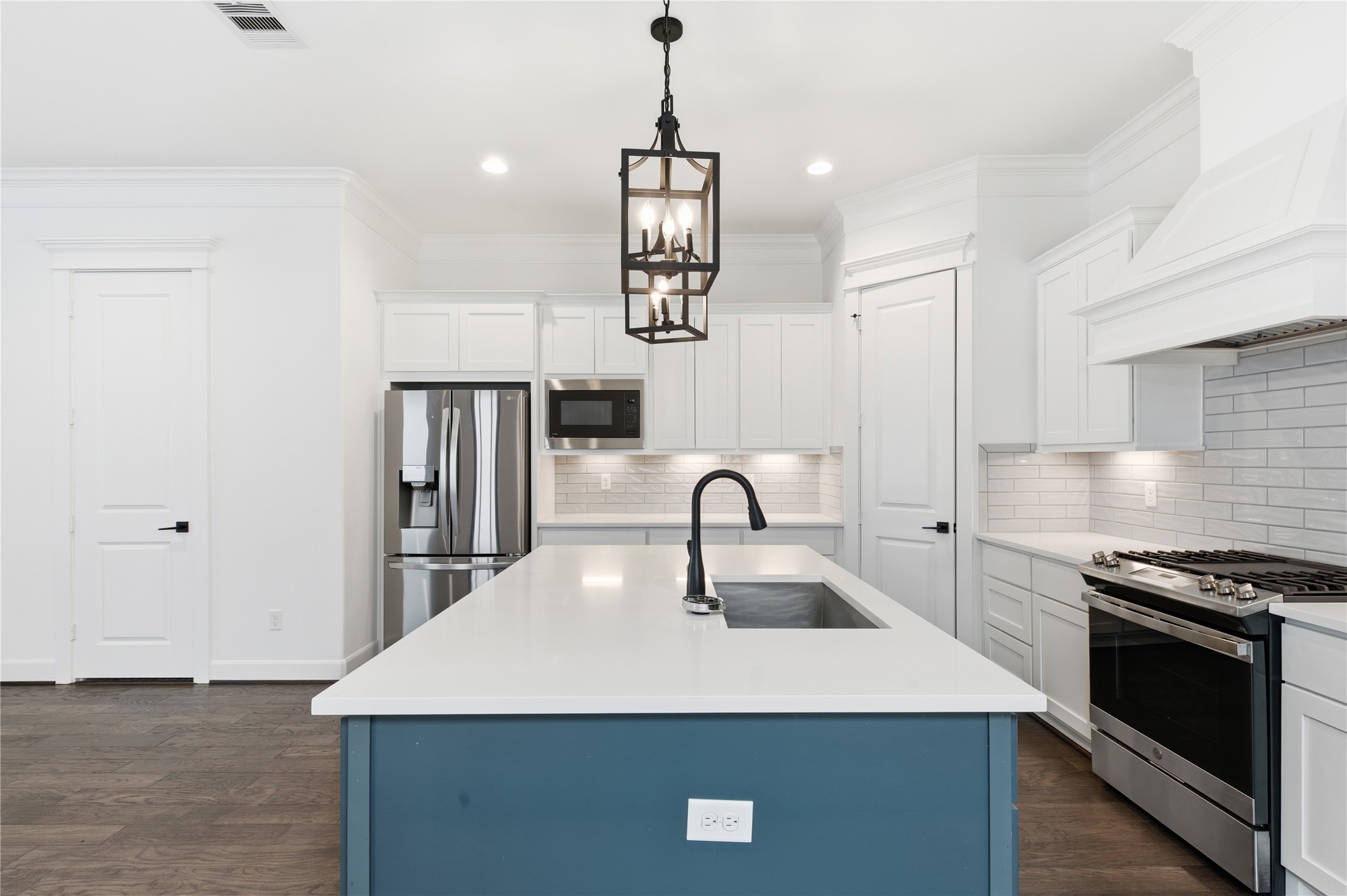 819 West 19th Street Houston, TX 77008 - Photo 12 of 39